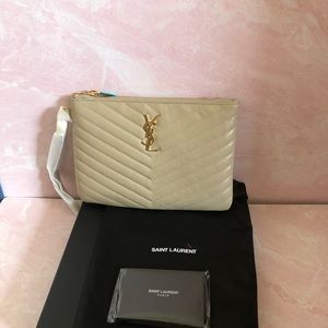 💕SOLD💕Brand new SAINT LAURENT POUCH IN NUDE